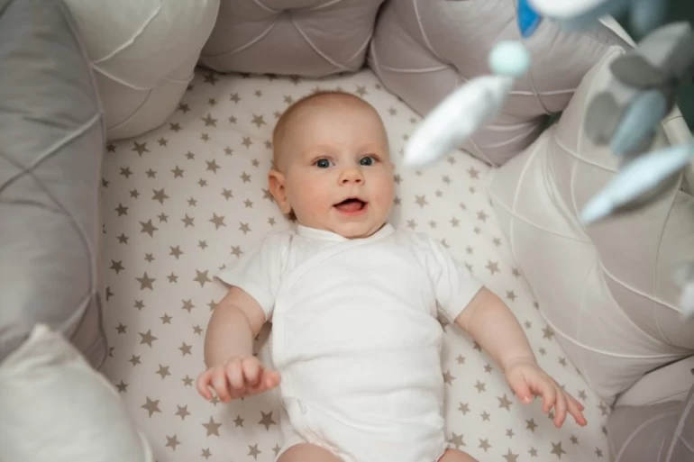 Tous les conseils pour bien choisir votre faire-part de naissance